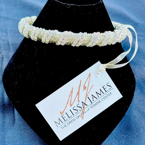 Melissa James Accessories - Melissa James Brand New Wedding head piece/band